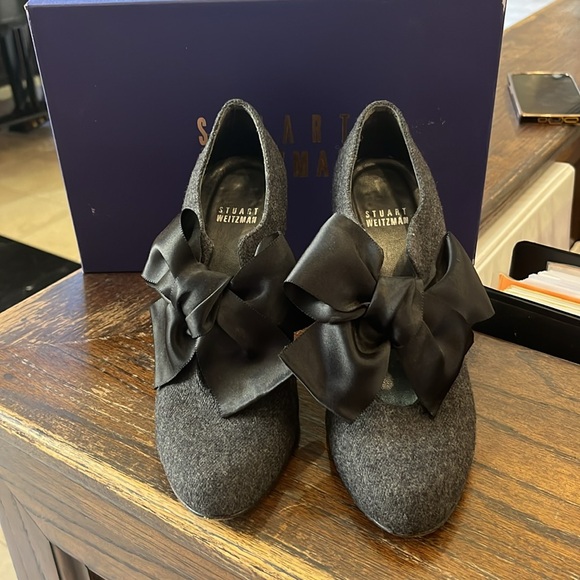 Stuart Weitzman heels - great condition! - Picture 2 of 6